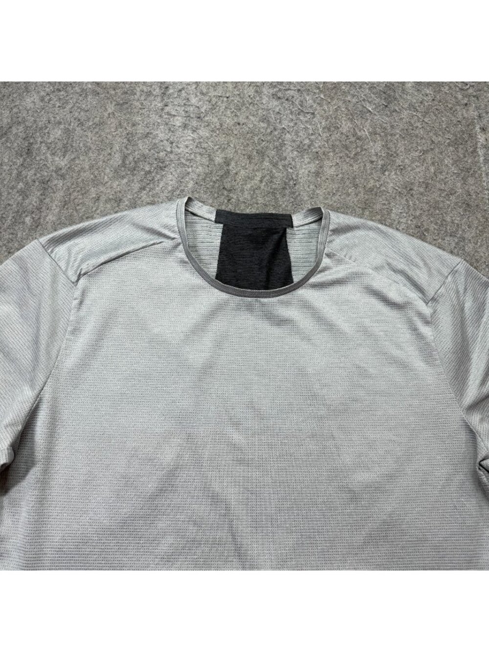Lululemon Fast Free Shirt Men L Gray Black Short Sleeve